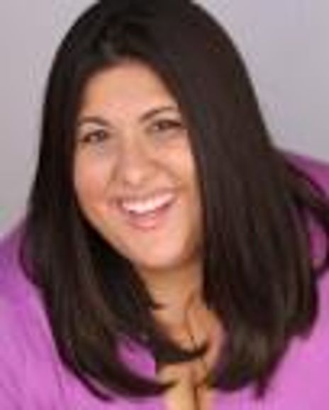 Chelsey Donn Headshot