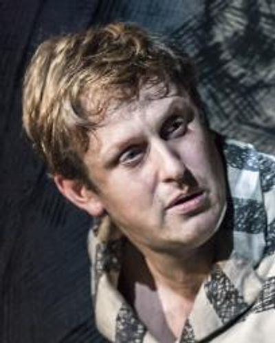 Richard Goulding Headshot