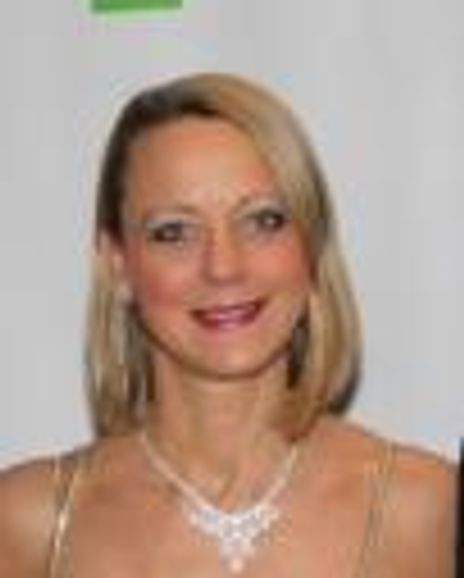 Karen Biehl Headshot
