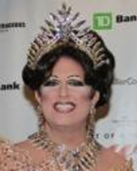 Nicole Diamond Headshot