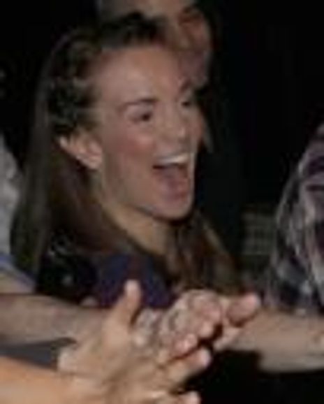 Lara Lindsay Headshot