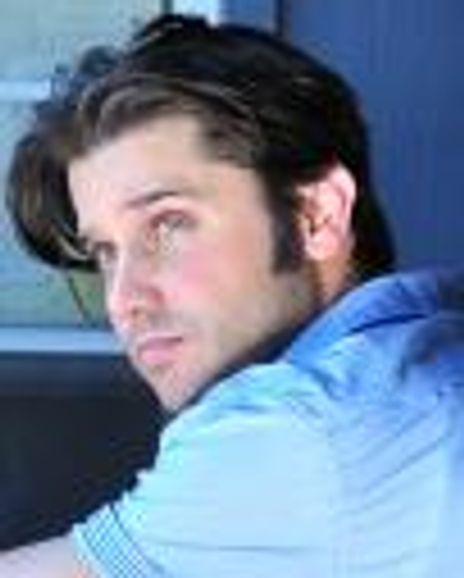 Allie Mulholland Headshot