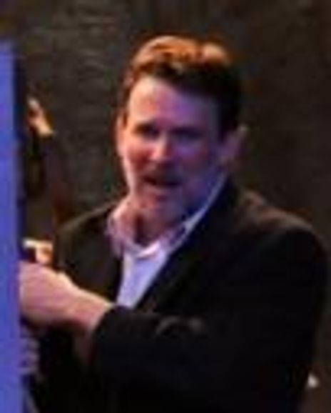 Owen Cummings Headshot