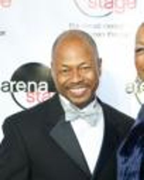 Lionell Thomas Headshot