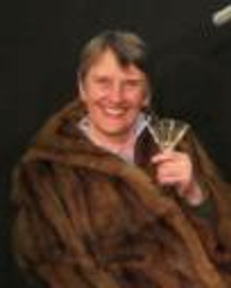 Patricia Mew Headshot