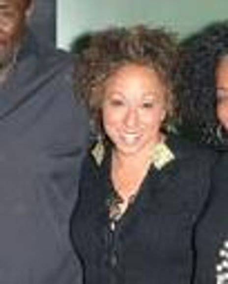 Lynne Fiddmont Headshot