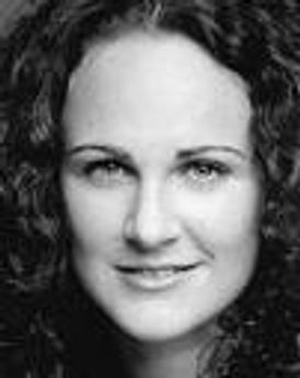 Jennifer Davison Headshot