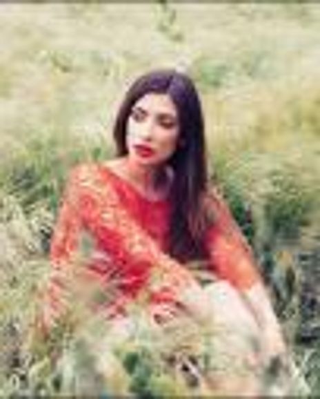 Jenni Halina Headshot