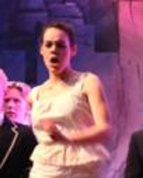 Laura Zabbo Headshot