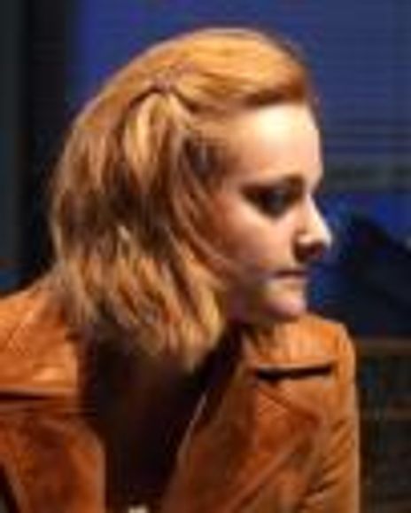 Sarah Anne Miles Headshot