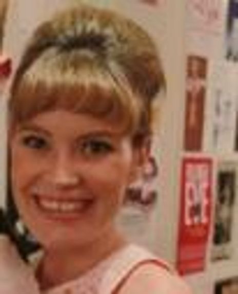 Claire Russell Headshot