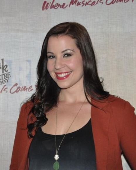 Vanessa Reseland Headshot