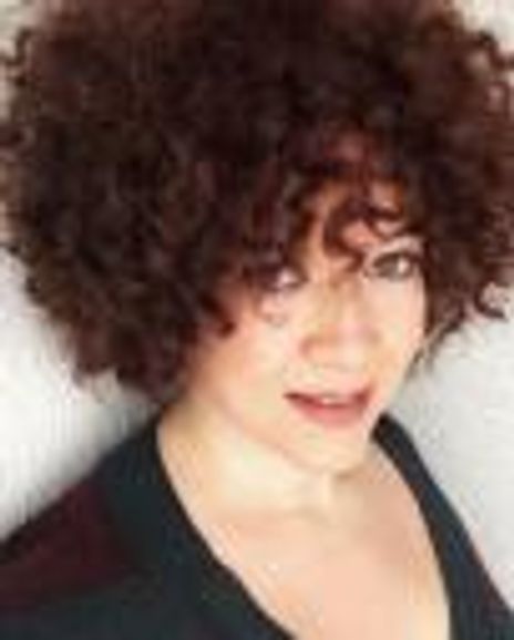 Elizabeth Ann Gray Headshot