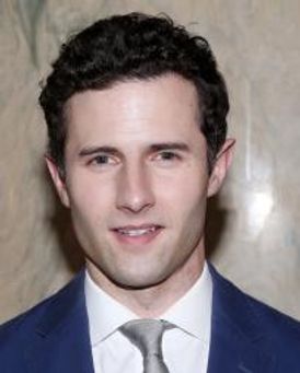 Roe Hartrampf Headshot