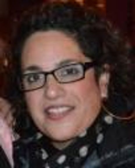 Bess Glorioso Headshot