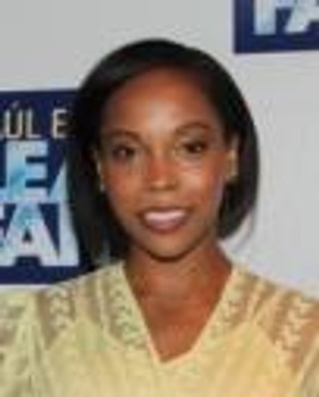 Dionne Perez Headshot