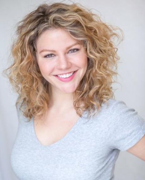 Colleen Grate Headshot