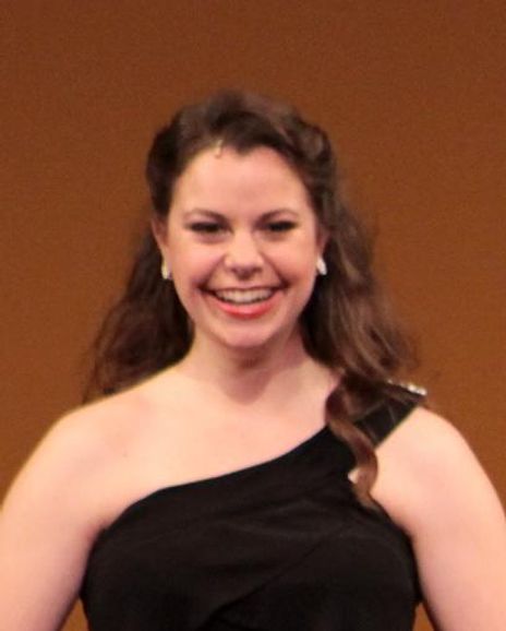 Elizabeth Romero Headshot