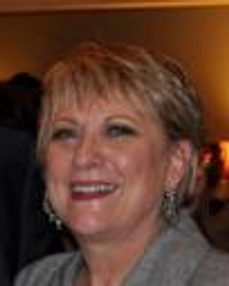 Anita Hoffman Headshot