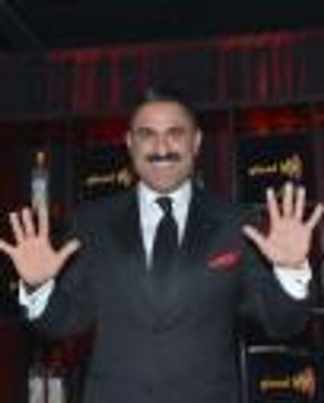 Reza Farahan Headshot