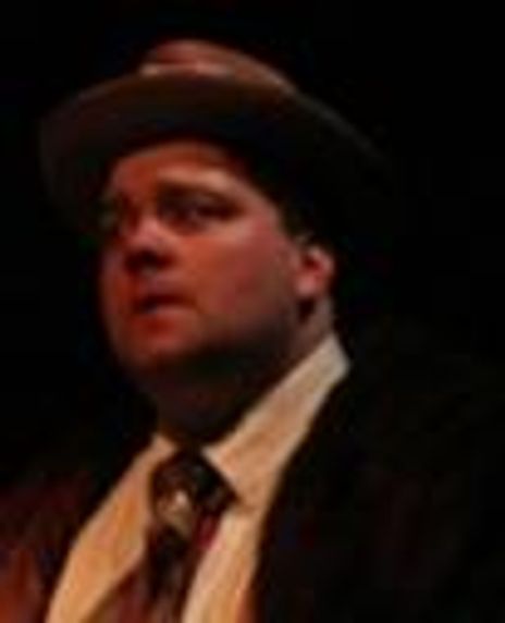 Eric Knutson Headshot