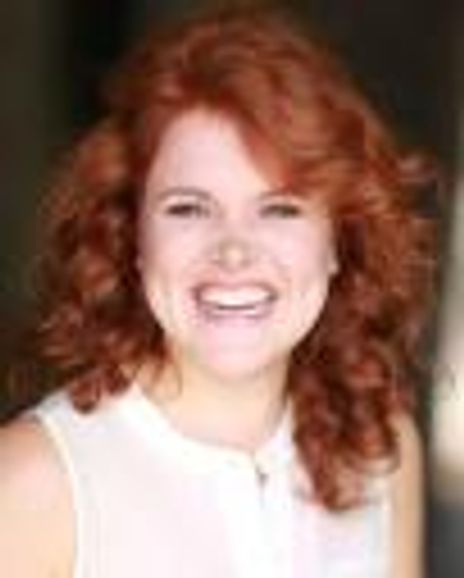 Claire Neumann Headshot