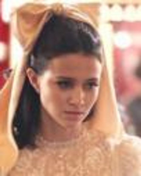 Julia Goldani Telles Headshot