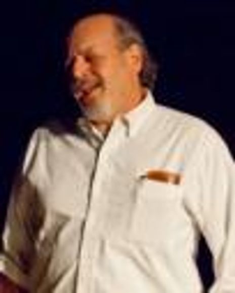 Shelley Valfer Headshot