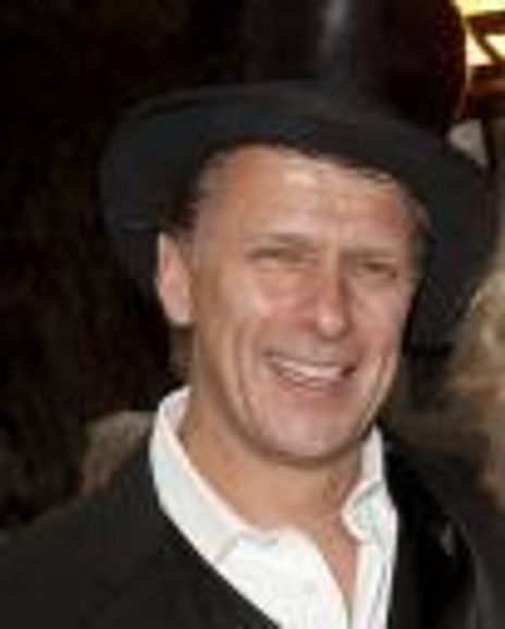 Andrew Castle Headshot