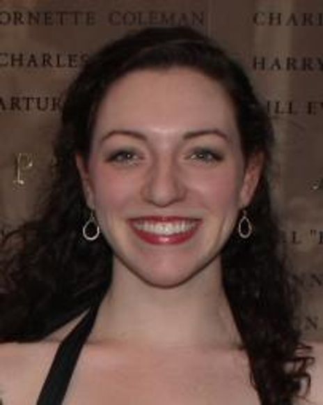 Emily Rogers Headshot