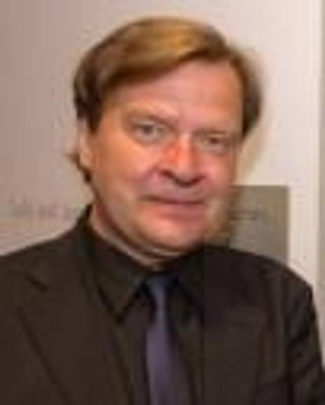 Magnus Lindberg Headshot