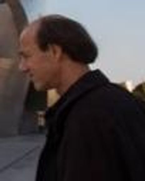 Howard Wall Headshot