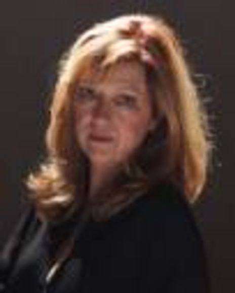 Suzan Hanson Headshot