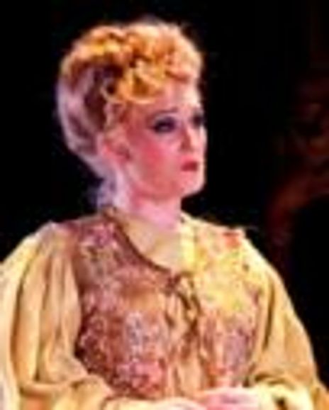 Loula Geater Headshot