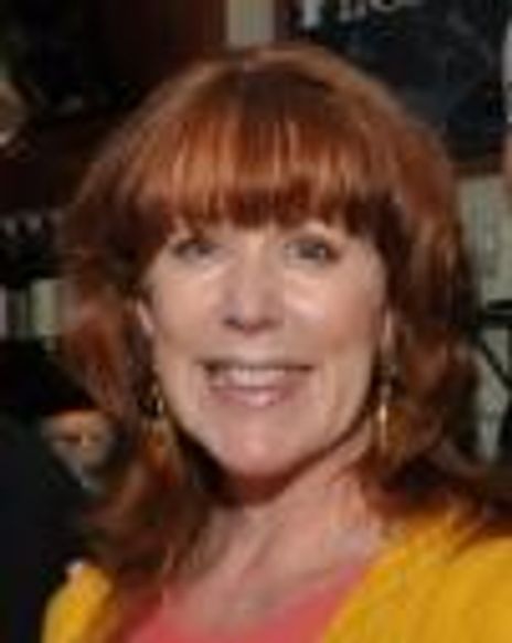 Mary Jo Shen Headshot