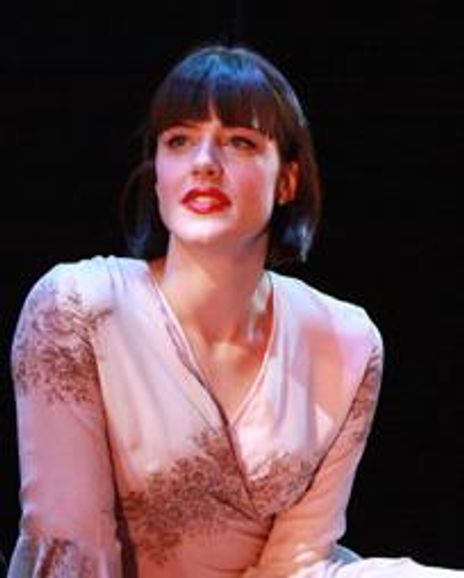 Michelle Ryan Headshot