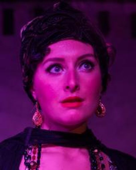 Rachel Knowles Headshot