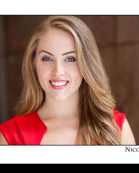 Nicolette Burton Headshot
