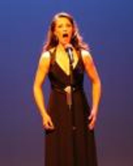 Melissa Batalles Headshot