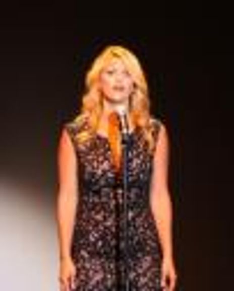 Laura L. Thomas Headshot