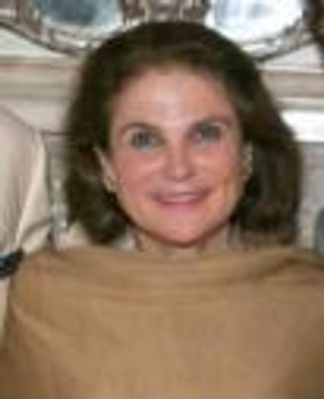Tova Feldshuh Headshot