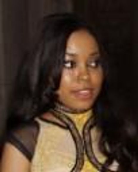 Dionne Bromfield Headshot