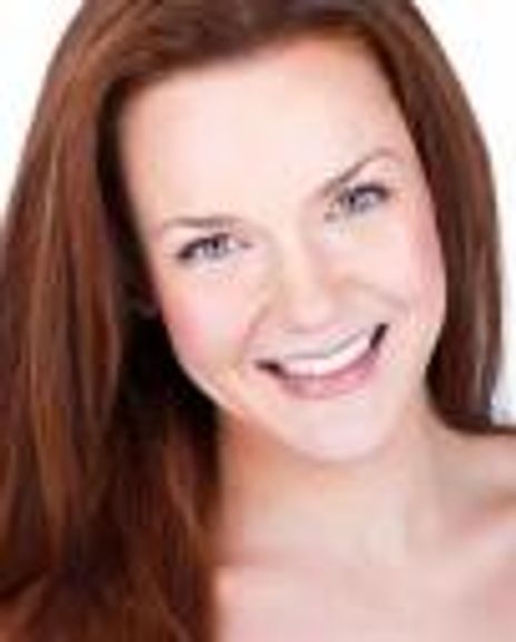 Lindsay O'Neil Headshot