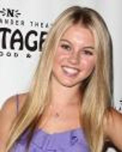 Lindsay Bushman Headshot