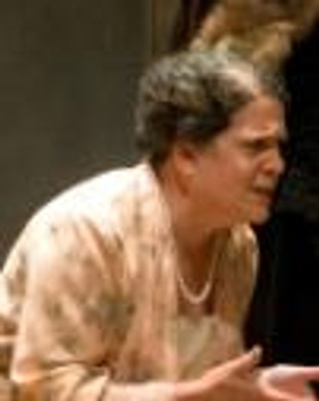 Kathy Scambiatterra Headshot