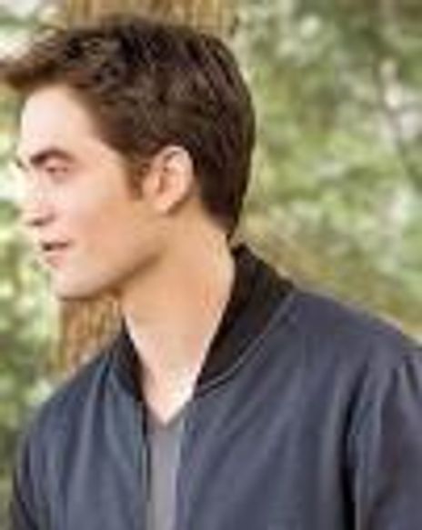 Mackenzie Foy Headshot