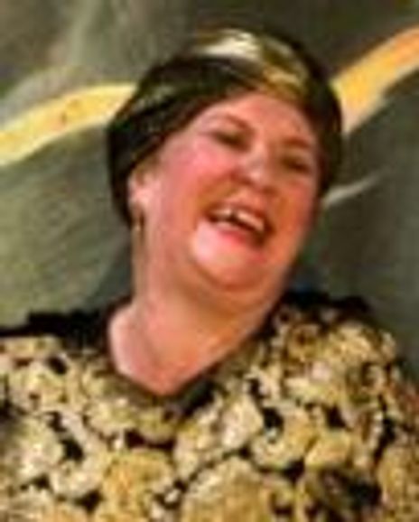 Catherine Gillard Headshot