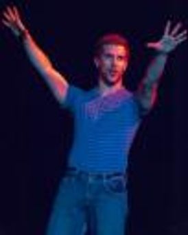 Taylor Collins Headshot