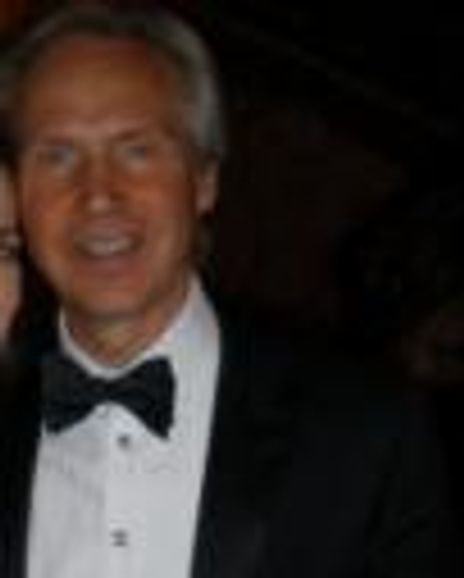 Steven White Headshot