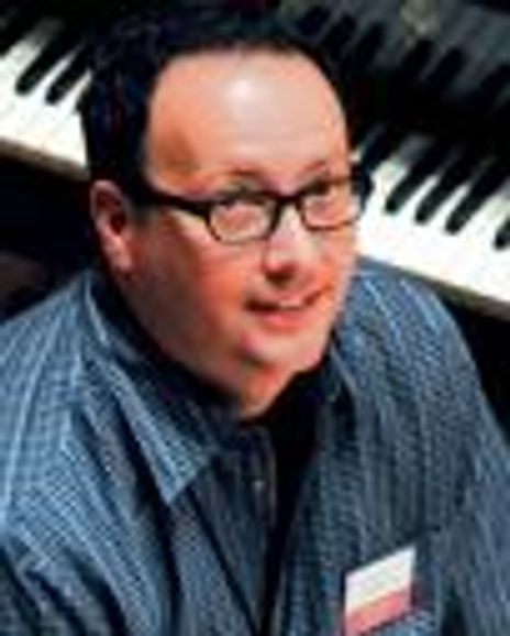 Chris Lewis Headshot